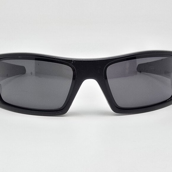 Oakley 03-473 Gascan Matte Black Frame Grey Lens Special Issue Sunglasses 60mm - Picture 2 of 14